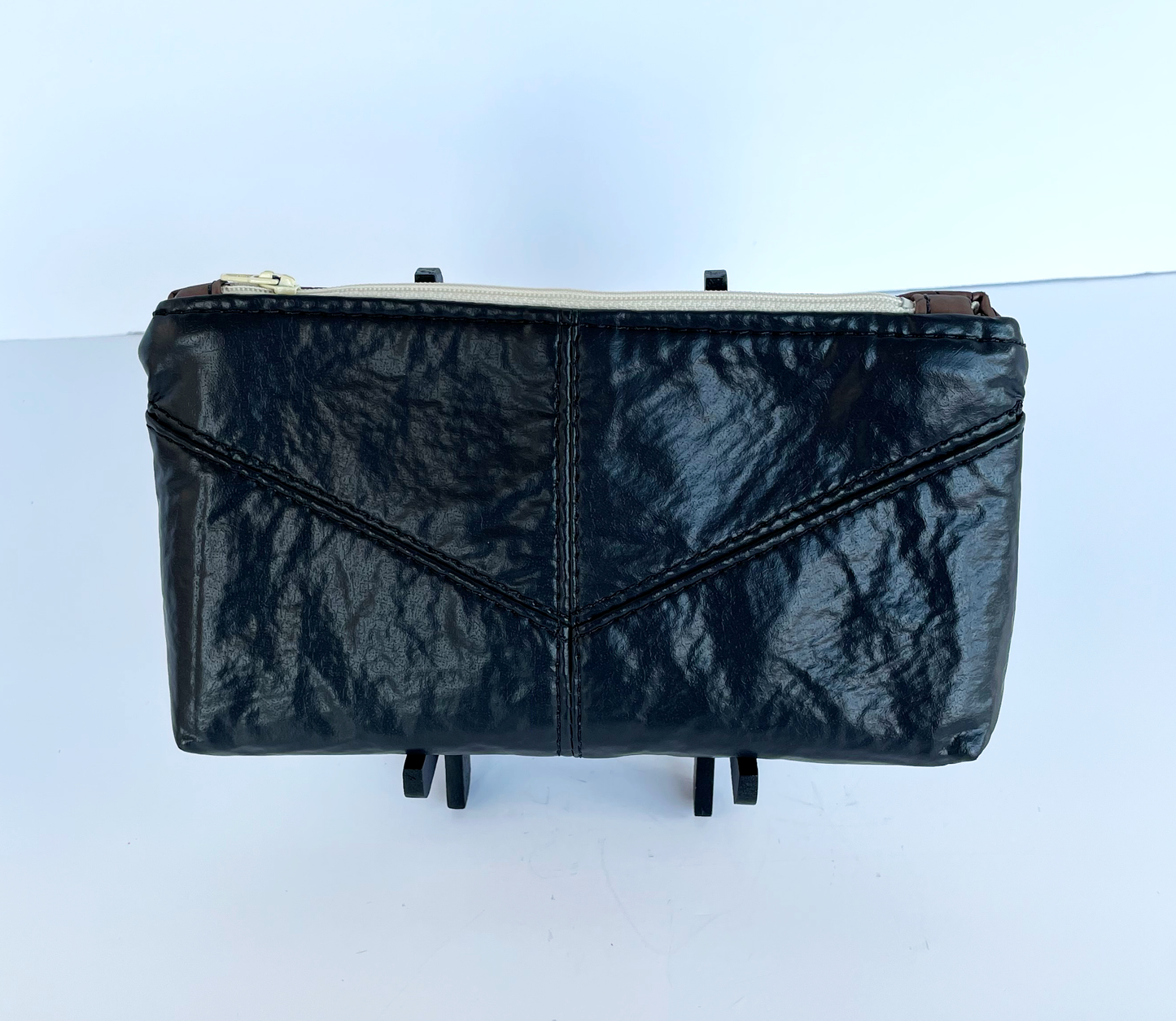 Harlequin Pouch - Black Crinkly with geometic pattern